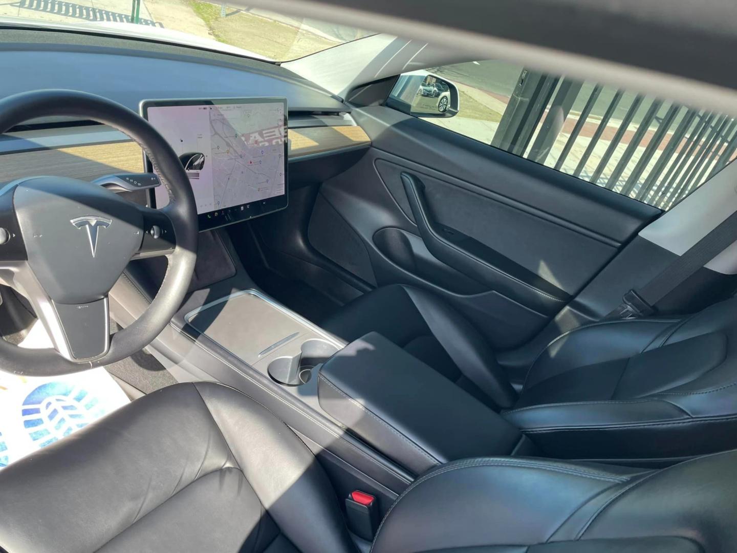 2021 WHITE /BLACK Tesla Model 3 Long Range (5YJ3E1EB8MF) with an ELECTRIC engine, 1A transmission, located at 744 E Miner Ave, Stockton, CA, 95202, (209) 944-5770, 37.956863, -121.282082 - PLUS TAXES AND FEES- Photo#6